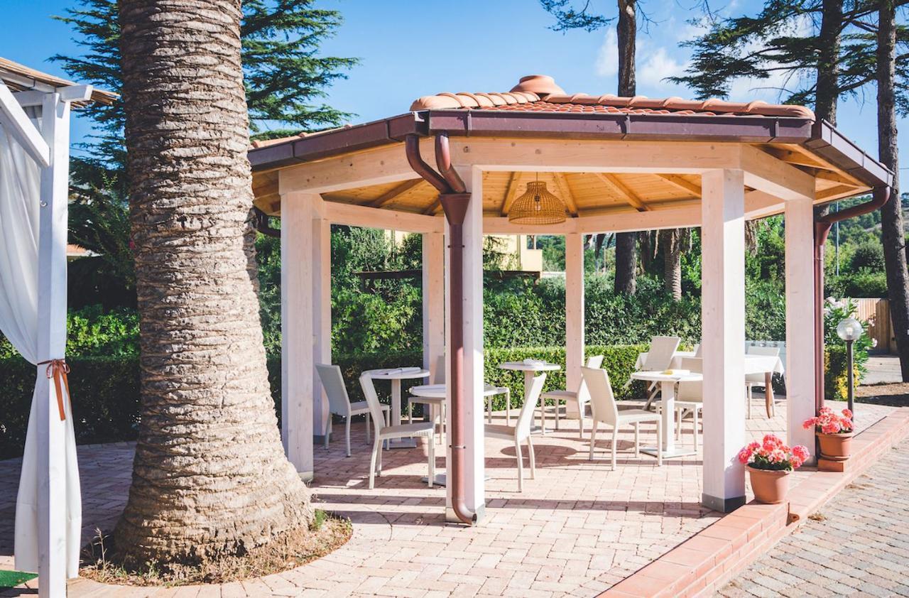Hotel Villa Rosa Porto Azzurro Exterior foto