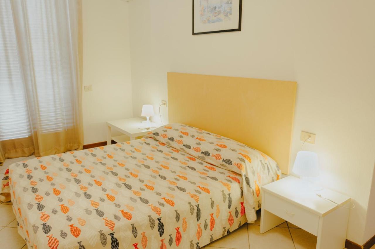 Hotel Villa Rosa Porto Azzurro Exterior foto