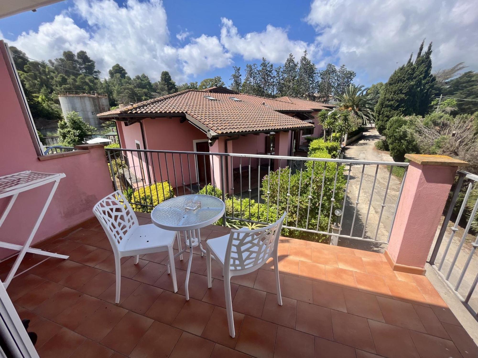 Hotel Villa Rosa Porto Azzurro Exterior foto