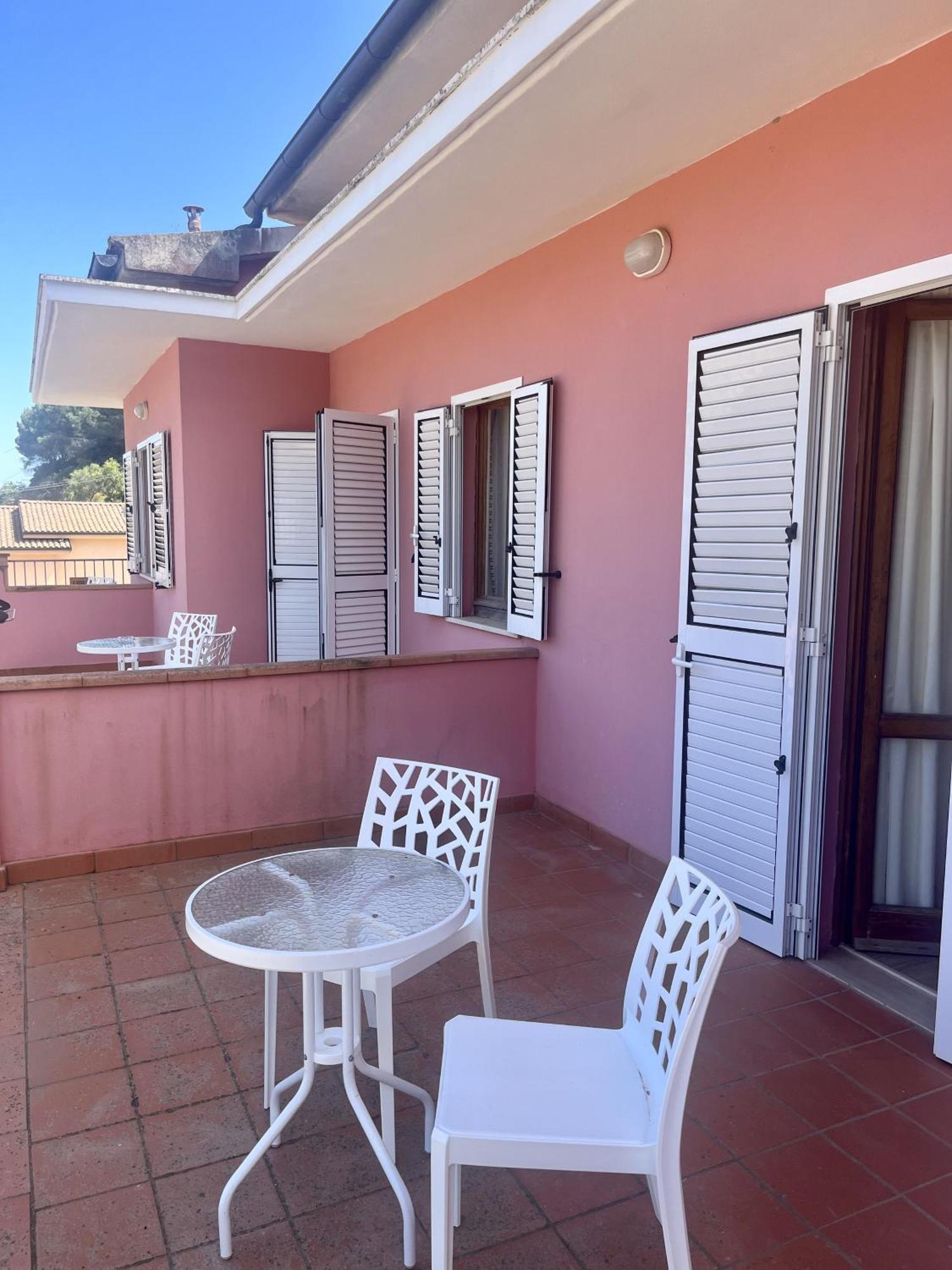 Hotel Villa Rosa Porto Azzurro Exterior foto